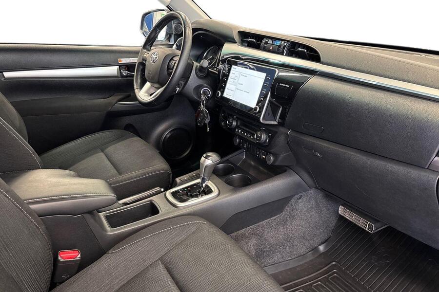 Toyota Hilux vaihtoauto