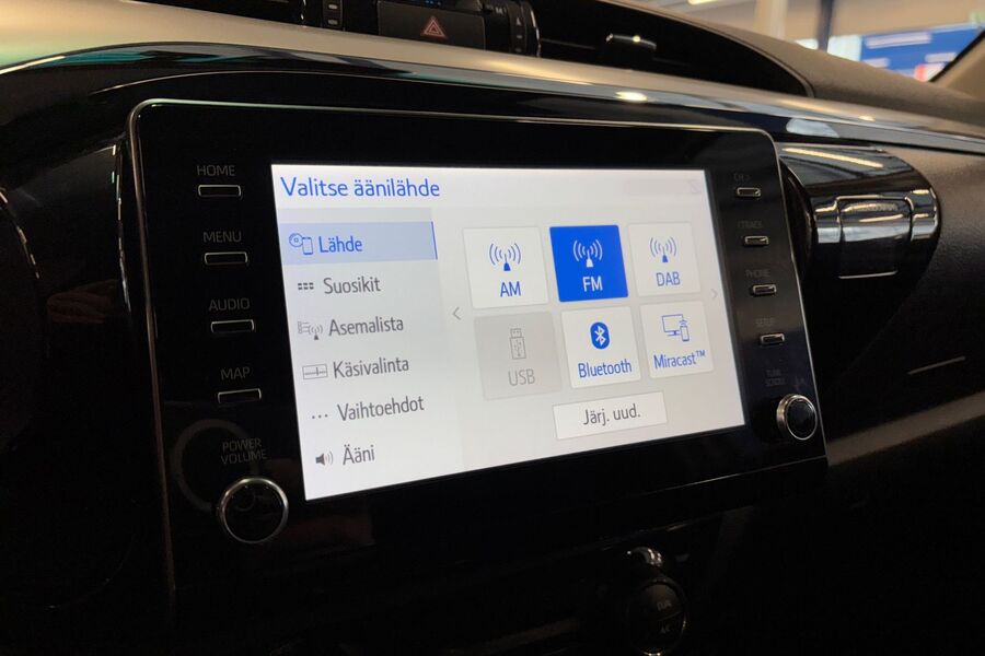 Toyota Hilux vaihtoauto