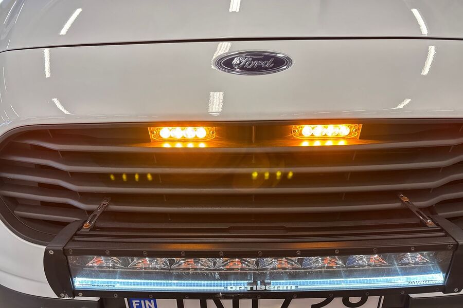 Ford Transit Courier vaihtoauto