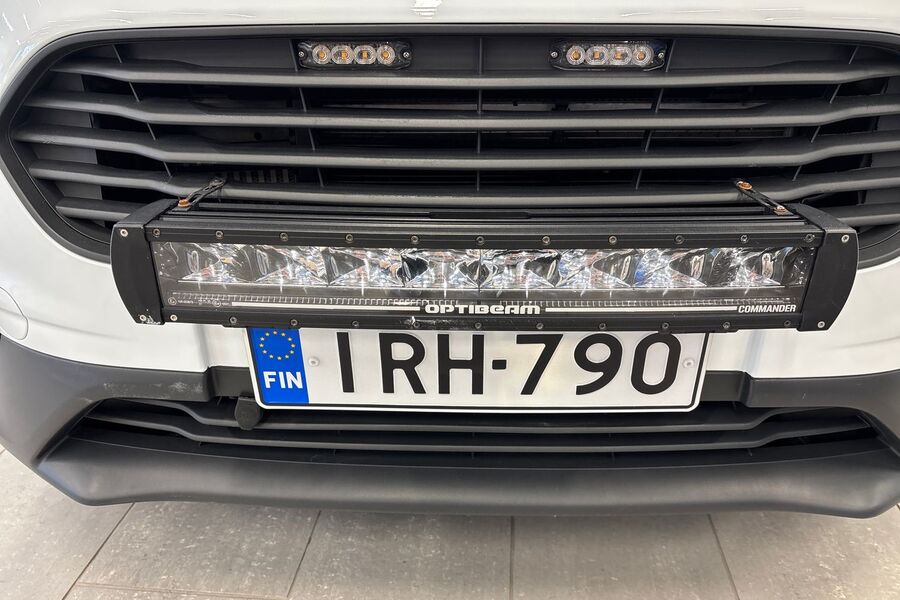 Ford Transit Courier vaihtoauto