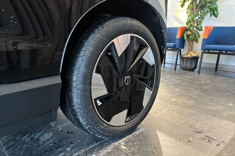 Volvo EX30 vaihtoauto