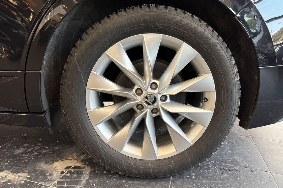 Skoda Enyaq vaihtoauto