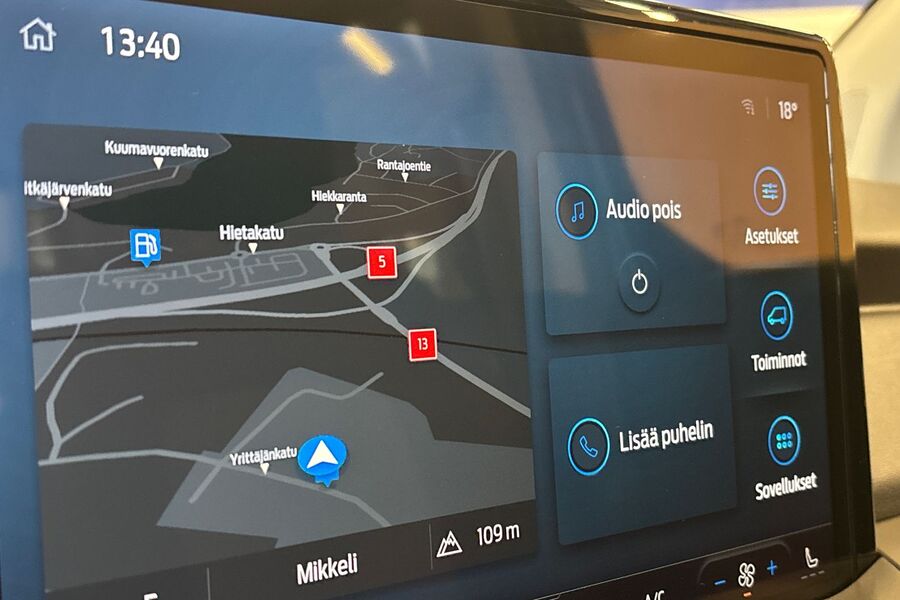 Ford Tourneo Courier vaihtoauto