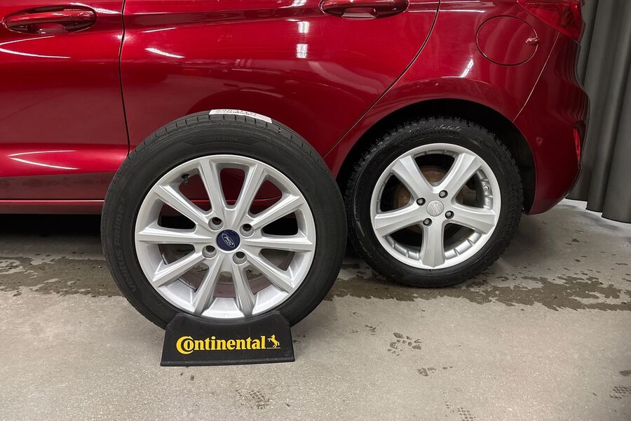 Ford Fiesta vaihtoauto