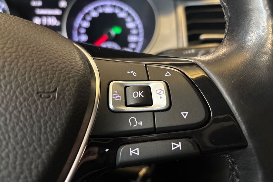 Volkswagen Golf Sportsvan vaihtoauto