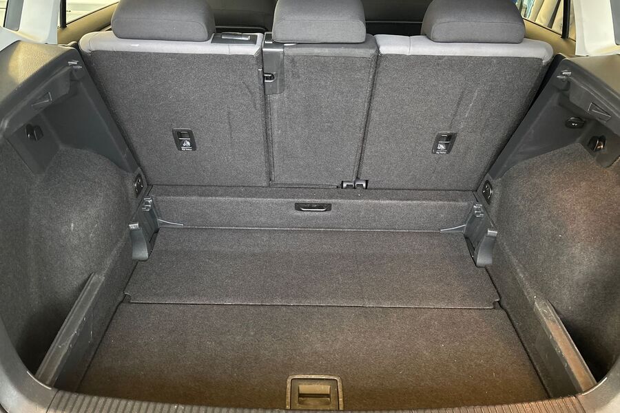 Volkswagen Golf Sportsvan vaihtoauto