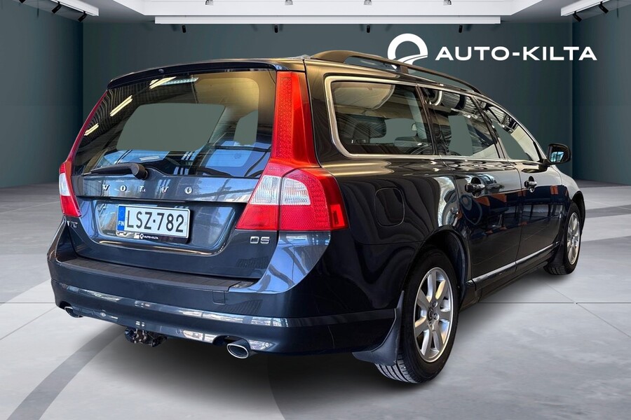 Volvo V70 vaihtoauto
