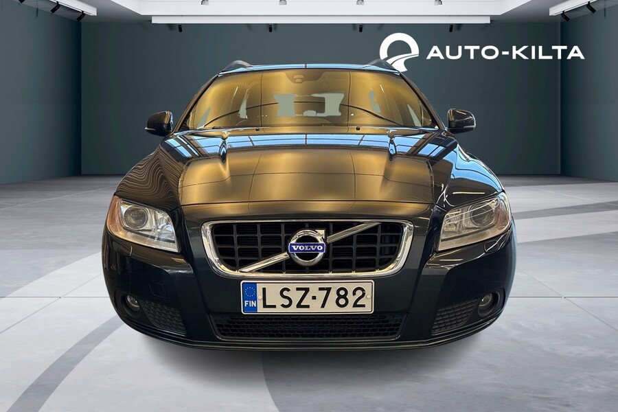 Volvo V70 vaihtoauto