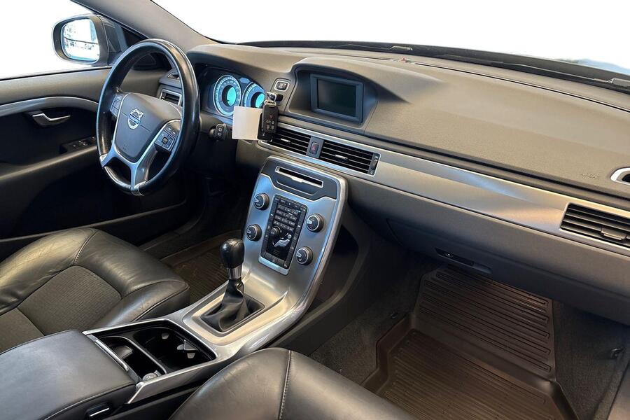 Volvo V70 vaihtoauto