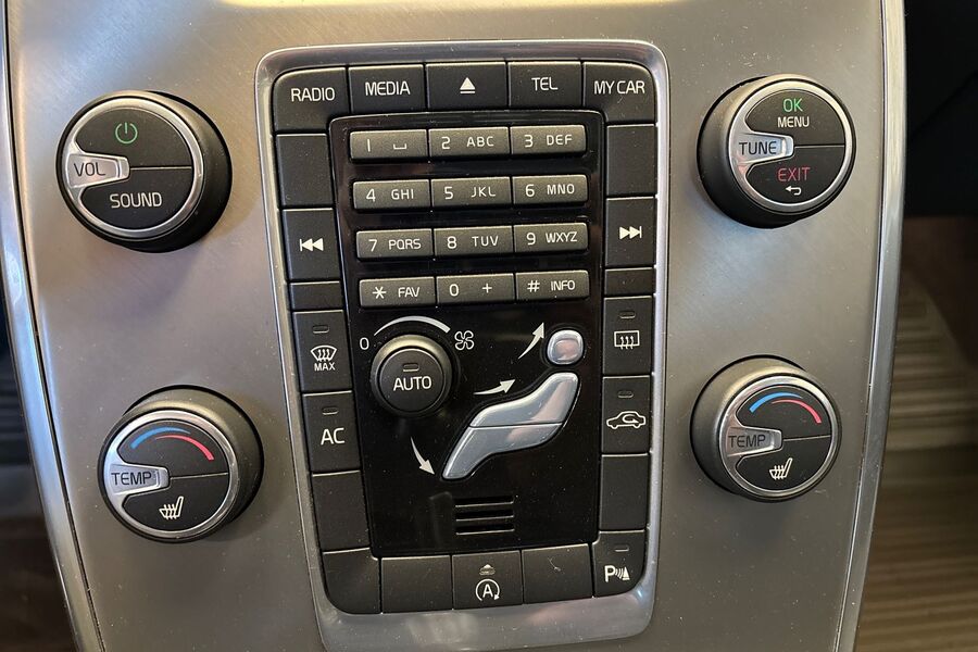 Volvo V70 vaihtoauto