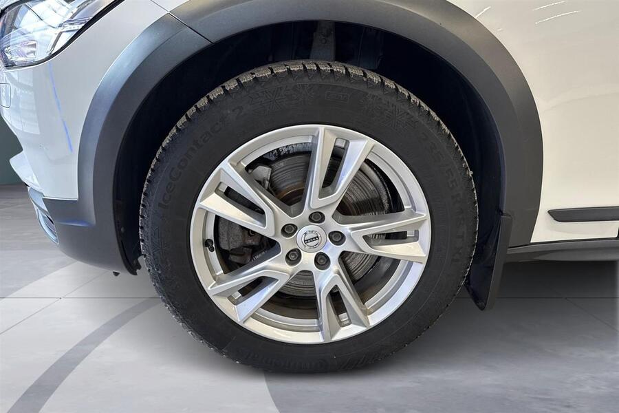 Volvo V90 Cross Country vaihtoauto