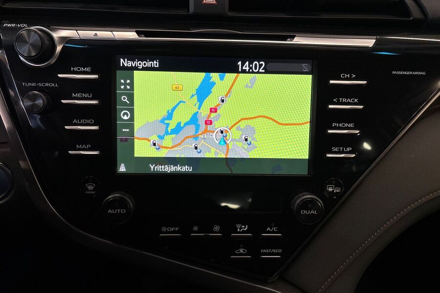 Toyota Camry vaihtoauto