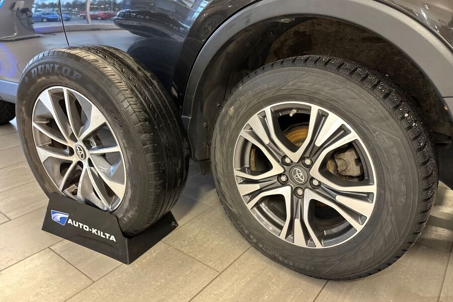 Toyota RAV4 vaihtoauto