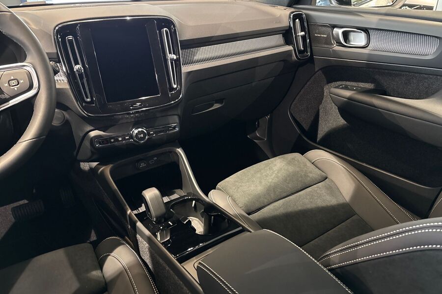 Volvo EX40 vaihtoauto