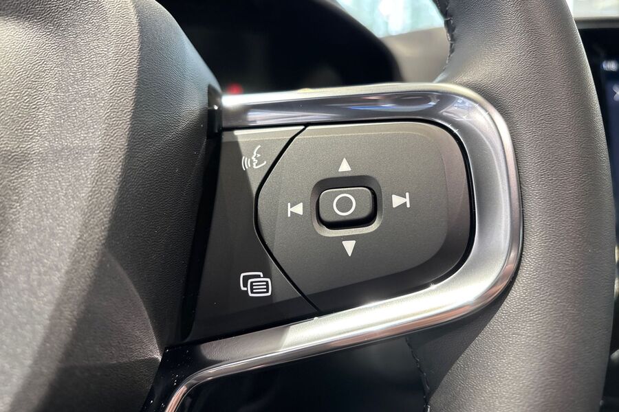 Volvo EX40 vaihtoauto