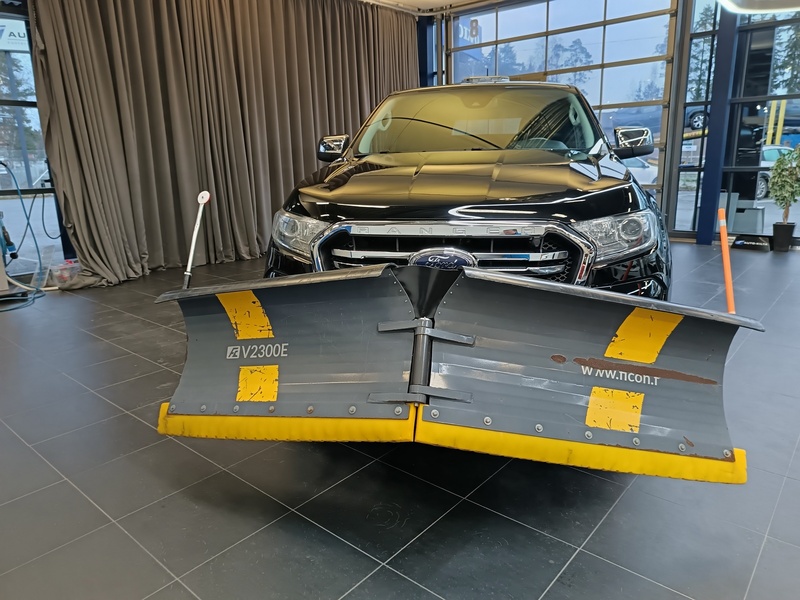 Ford Ranger vaihtoauto