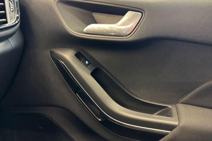 Ford Fiesta vaihtoauto