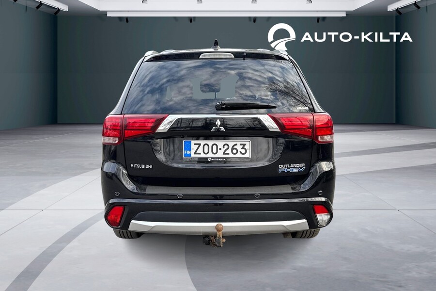 Mitsubishi Outlander PHEV vaihtoauto