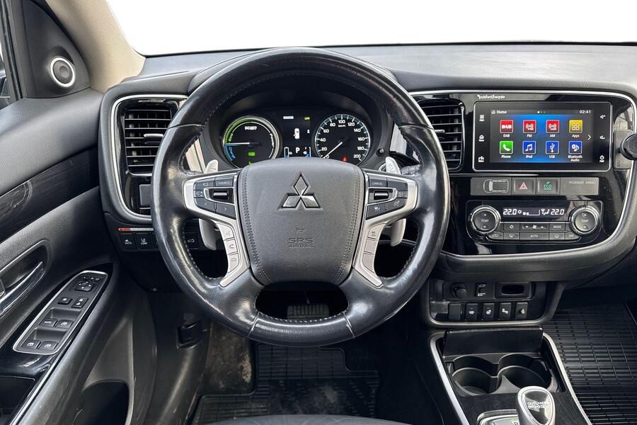 Mitsubishi Outlander PHEV vaihtoauto