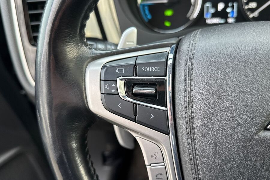 Mitsubishi Outlander PHEV vaihtoauto