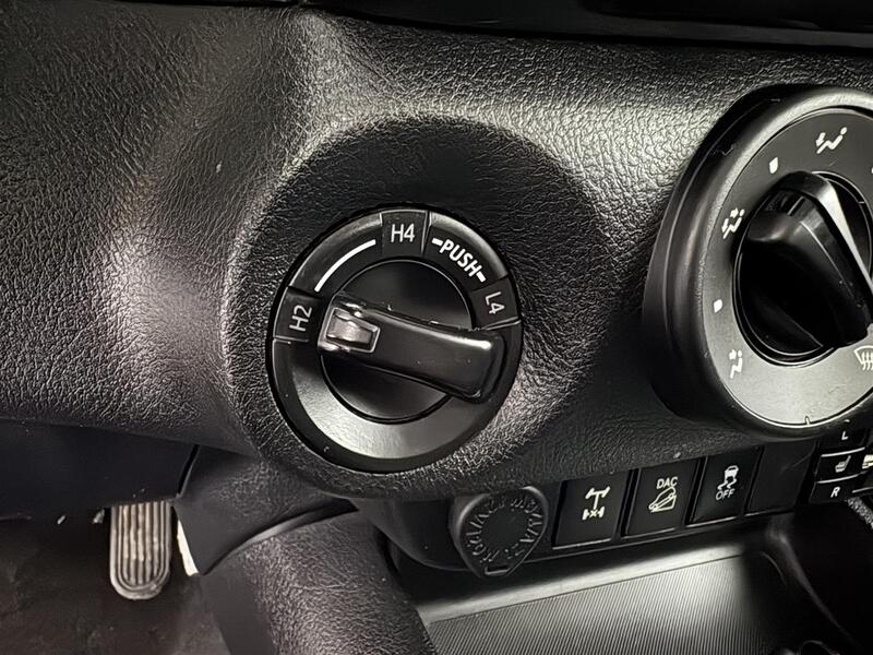 Toyota Hilux vaihtoauto