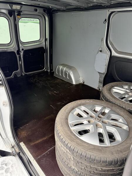 Opel Vivaro vaihtoauto