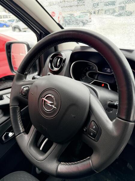 Opel Vivaro vaihtoauto