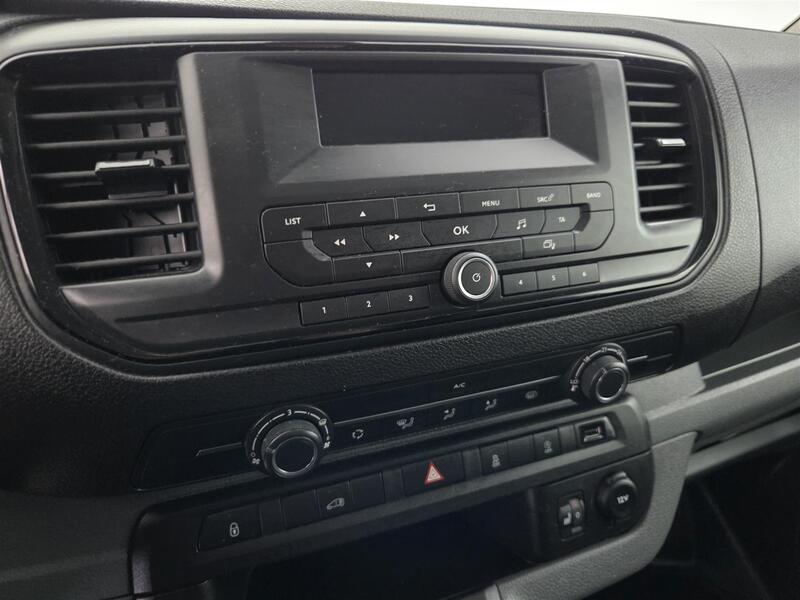 Opel Vivaro vaihtoauto