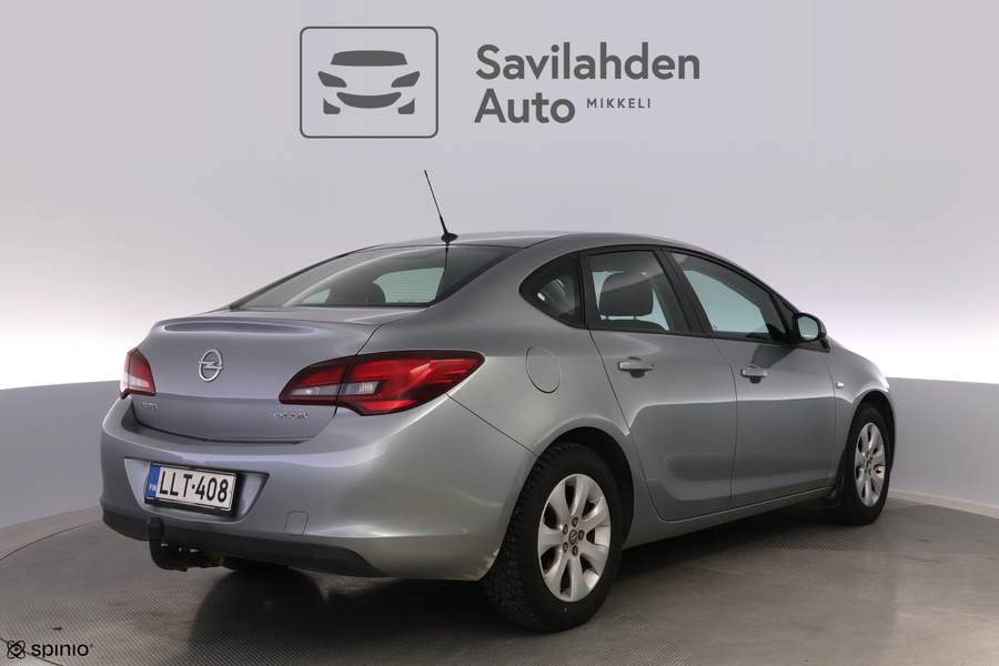Opel Astra vaihtoauto