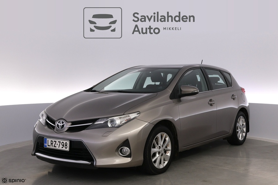Toyota Auris vaihtoauto