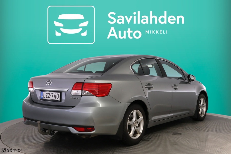 Toyota Avensis vaihtoauto