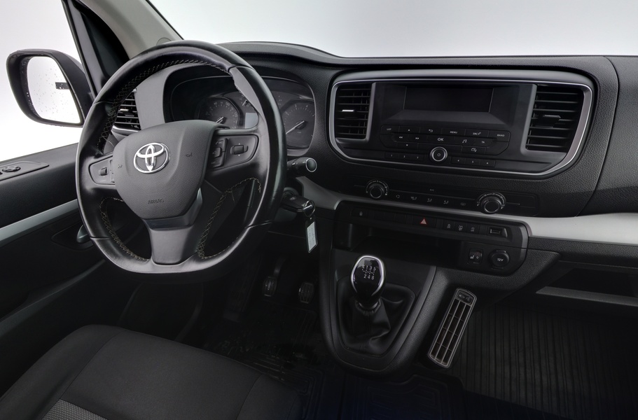 Toyota Proace Verso vaihtoauto