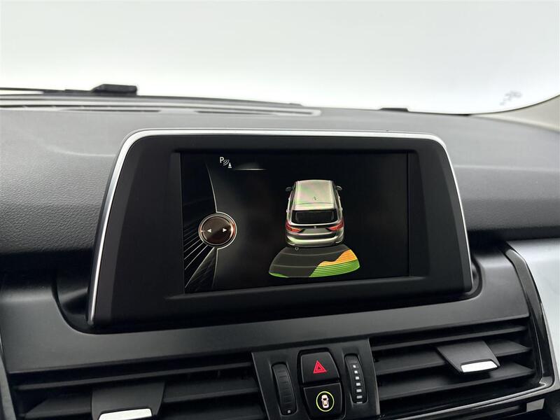 BMW 218 vaihtoauto