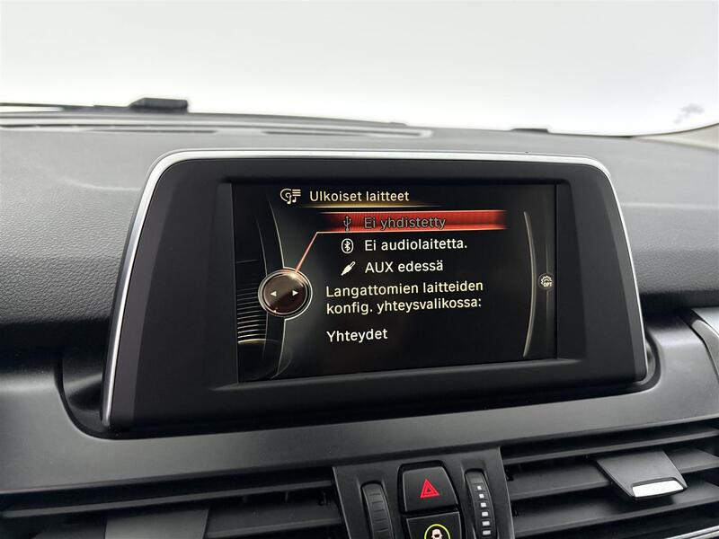 BMW 218 vaihtoauto