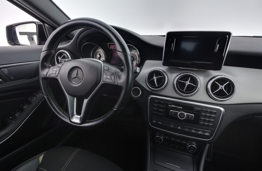 Mercedes-Benz GLA vaihtoauto