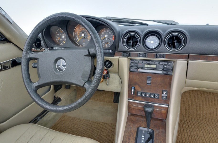 Mercedes-Benz SL vaihtoauto