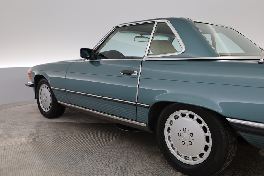 Mercedes-Benz SL vaihtoauto