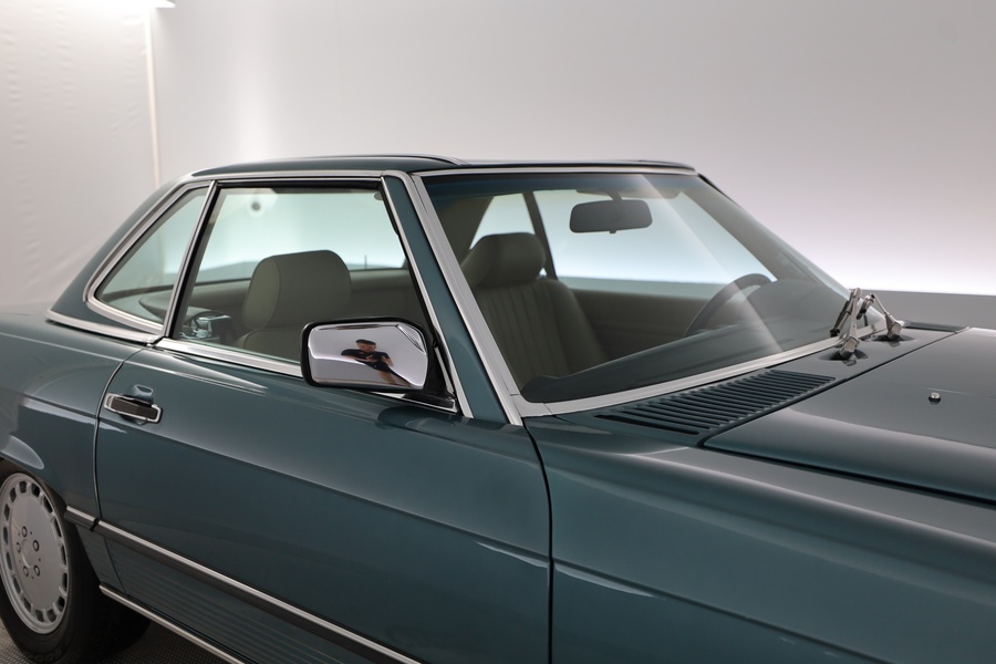 Mercedes-Benz SL vaihtoauto