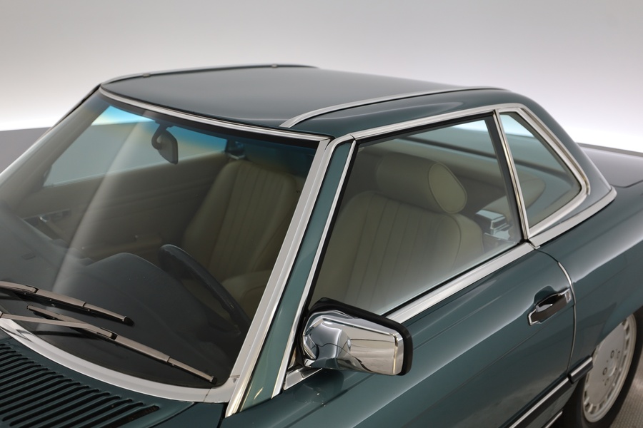 Mercedes-Benz SL vaihtoauto