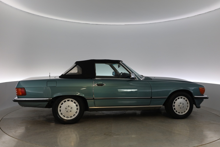 Mercedes-Benz SL vaihtoauto