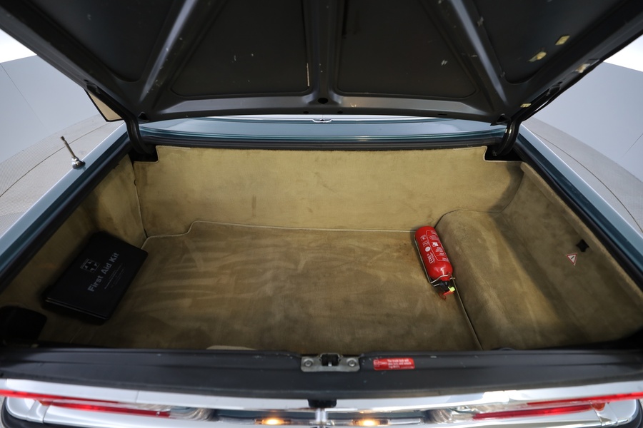 Mercedes-Benz SL vaihtoauto