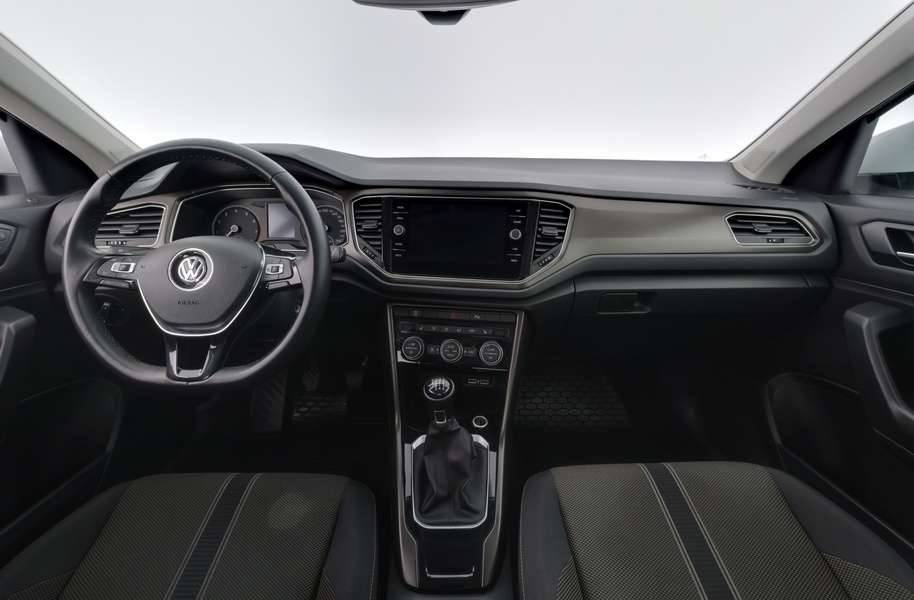 Volkswagen T-Roc vaihtoauto