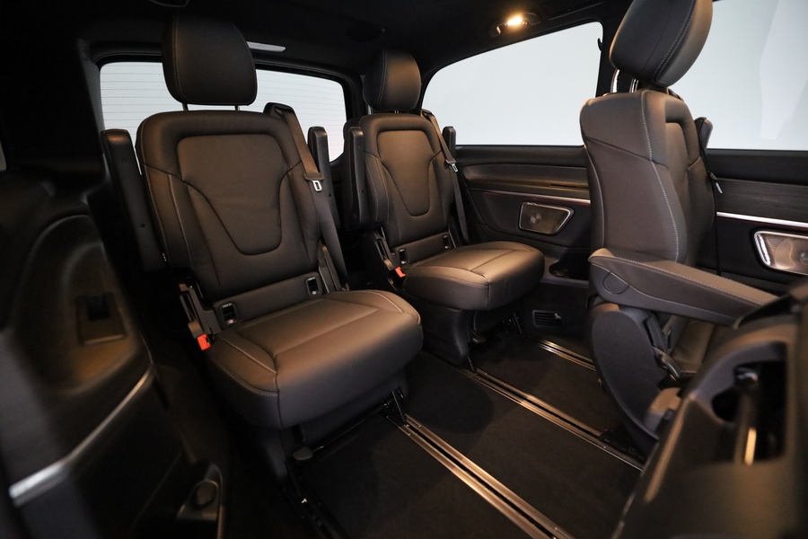 Mercedes-Benz EQV vaihtoauto