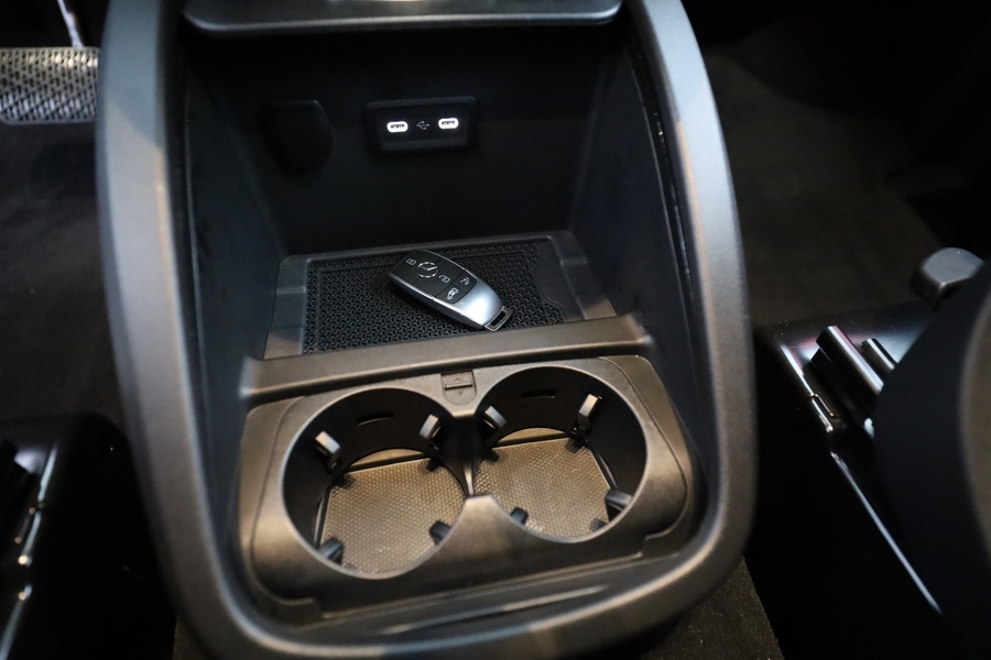 Mercedes-Benz EQV vaihtoauto