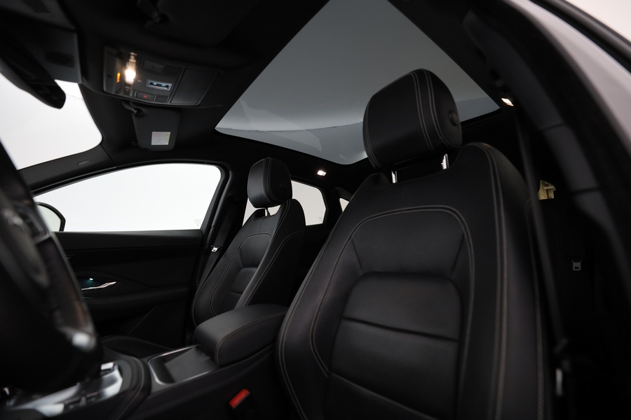 Jaguar E-PACE vaihtoauto