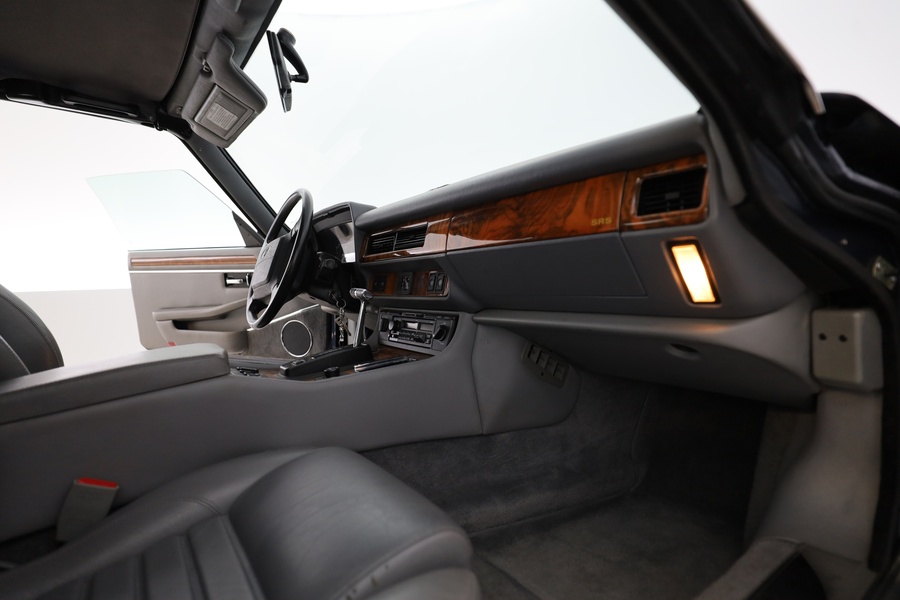 Jaguar XJS vaihtoauto