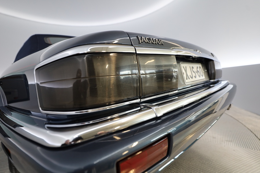 Jaguar XJS vaihtoauto