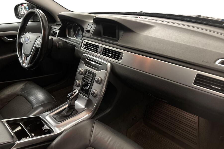 Volvo V70 vaihtoauto