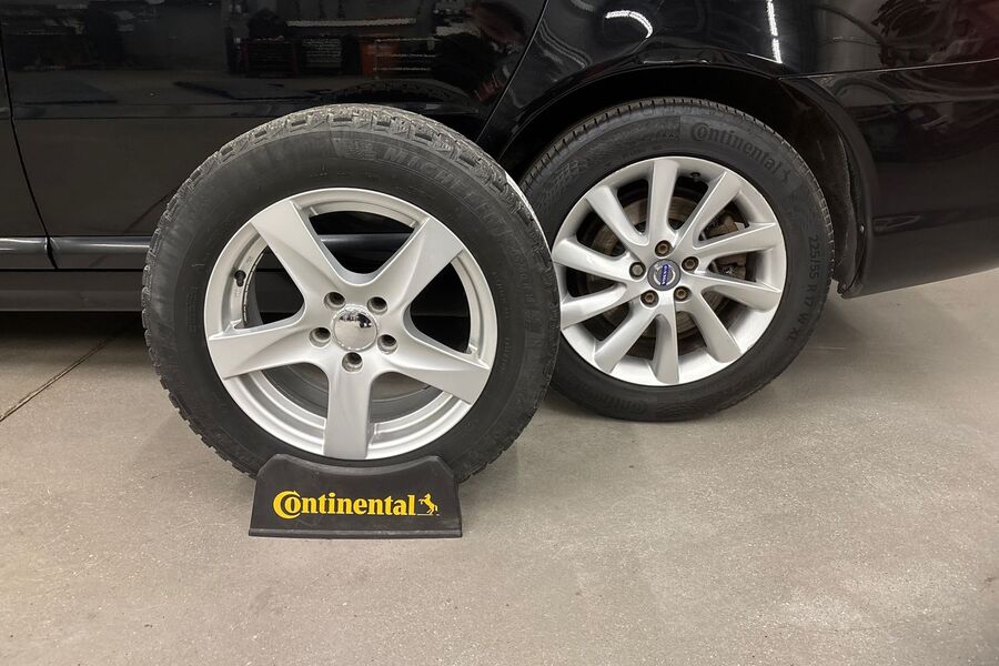 Volvo V70 vaihtoauto