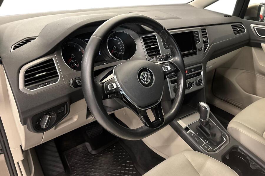 Volkswagen Golf Sportsvan vaihtoauto